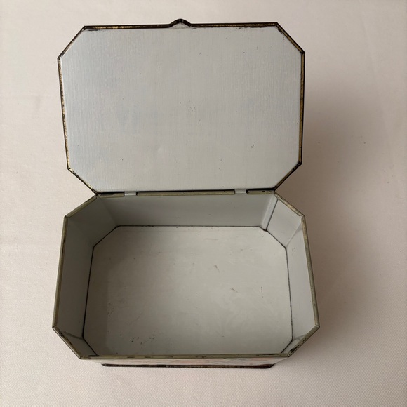 Vintage Gray Dunn Biscuit Tin Floral Orange Metallic Product of Scotland - Picture 4 of 10